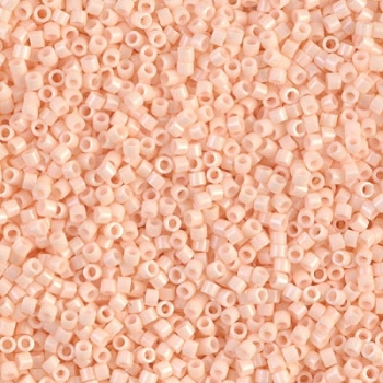 DBS1492 Opaque Light Peach, 3g