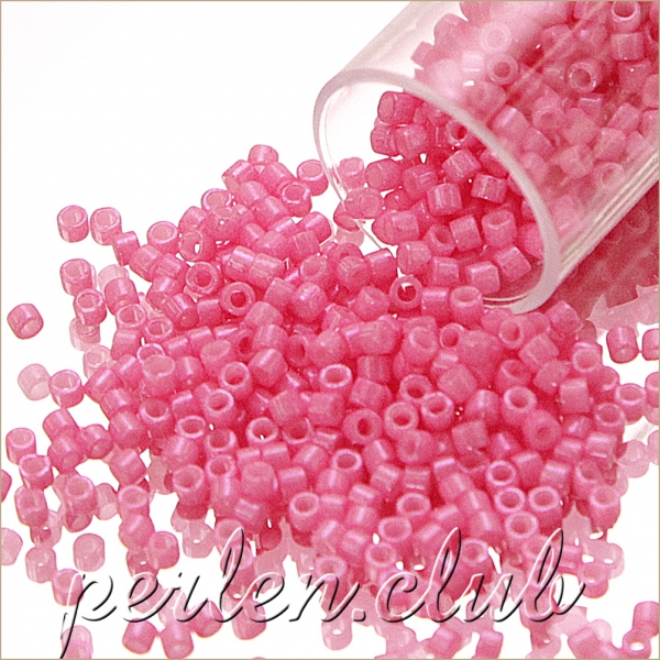 DB1371 Dyed Opaque Carnation Pink, 5g